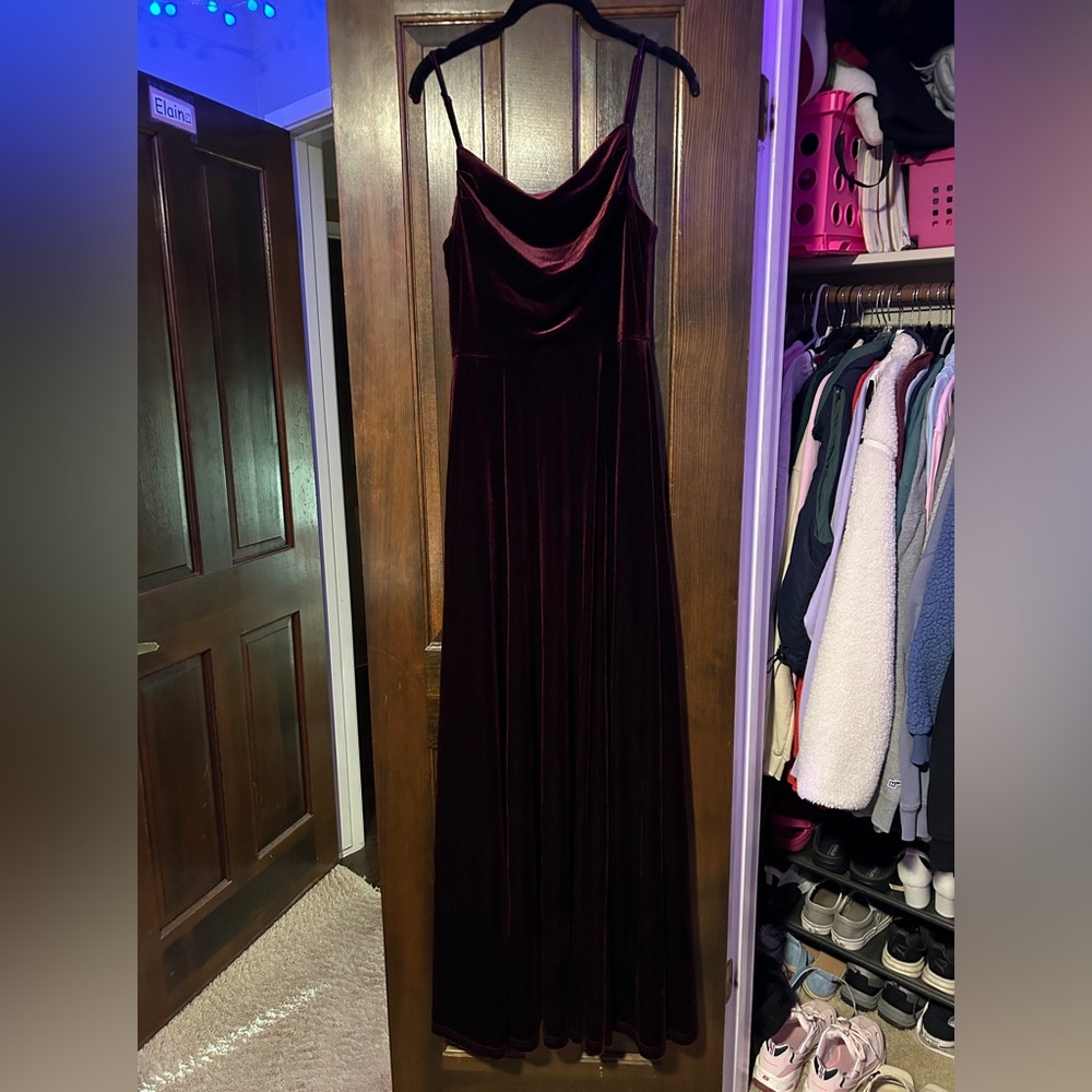 Celebrate, Women’s 4, velvet, maroon, long, slit